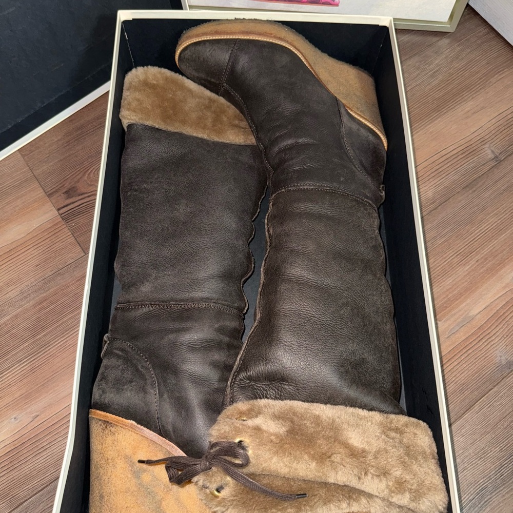 Saint Laurent Women's Brown Leather Boots - Picture 11 of 11